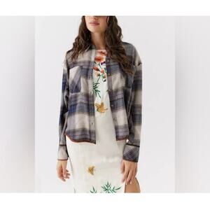 BDG UO Karl Slouchy Flannel Button Down Shirt Womens Medium Blue & Gray Plaid